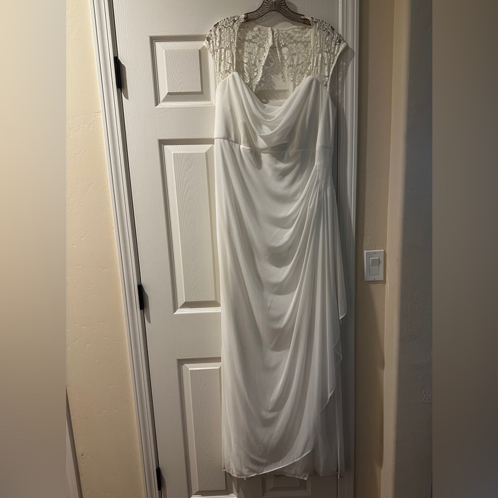 David’s Bridal DB Studio Wedding Dress Ivory Sz 18